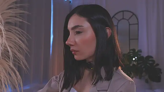 AmyArmstrong online show from November 13, 9:14 pm