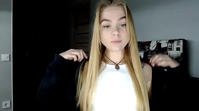 Snapshot of Sunbeam_ chatting on December 3, 7:11 pm Sunbeam online show from December 3, 7:11 pm