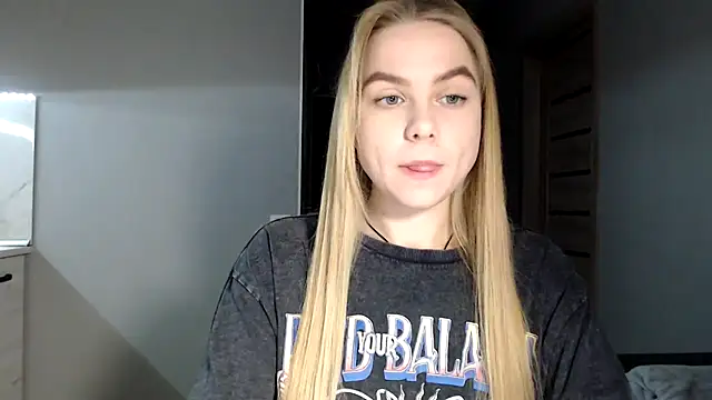 Snapshot of Sunbeam_ chatting on December 27, 9:43 pm Sunbeam online show from December 27, 9:43 pm