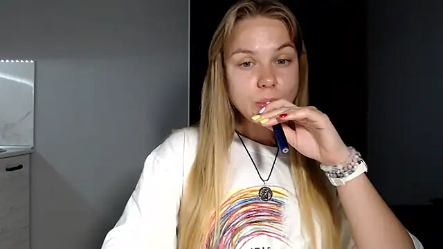 Snapshot of Sunbeam_ chatting on July 31, 9:03 pm Sunbeam online show from July 31, 9:03 pm