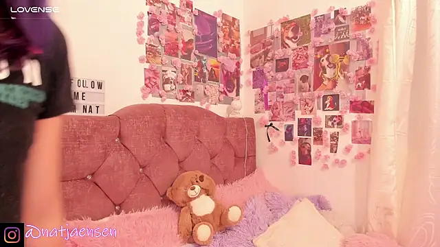 natalie jaensen online show from December 28, 12:04 am