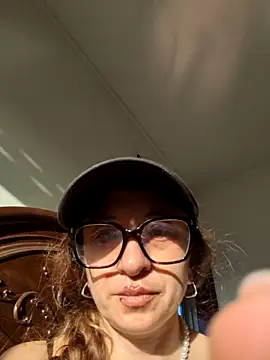 Snapshot of xgabyenlalunax chatting on February 22, 9:59 pm xgabyenlalunax online show from February 22, 9:59 pm