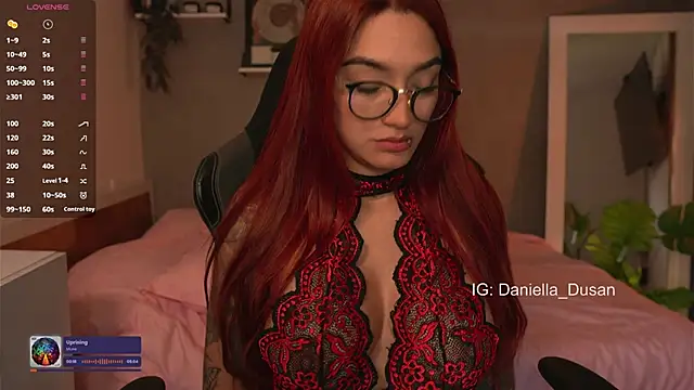 Snapshot of DaniDusan_ chatting on December 22, 5:10 pm DaniDusan  online show from December 22, 5:10 pm