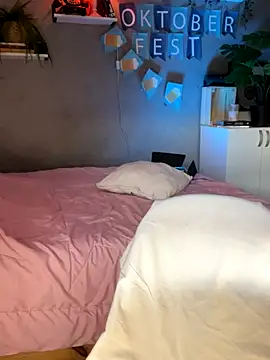 Snapshot of DaniDusan_ chatting on September 22, 10:34 pm DaniDusan  online show from September 22, 10:34 pm