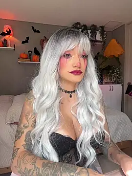 Snapshot of DaniDusan_ chatting on October 20, 6:52 pm DaniDusan  online show from October 20, 6:52 pm