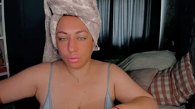 CumOnMy Tits online show from October 15, 2:11 am