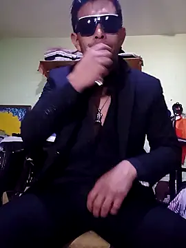 Elcogetuquieres online show from November 20, 7:30 am