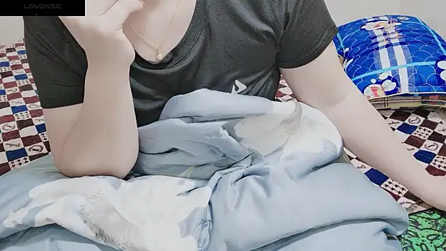 Sophie Secret online show from February 3, 10:00 pm