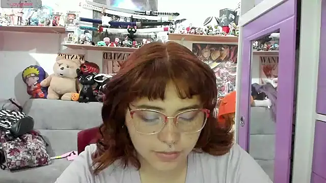 soficammy online show from December 2, 9:06 pm