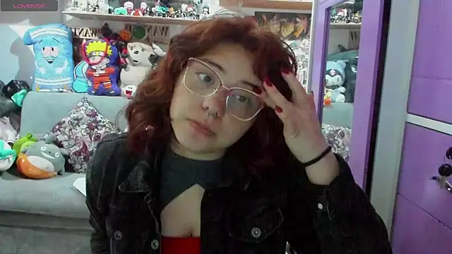 soficammy online show from December 6, 10:19 pm