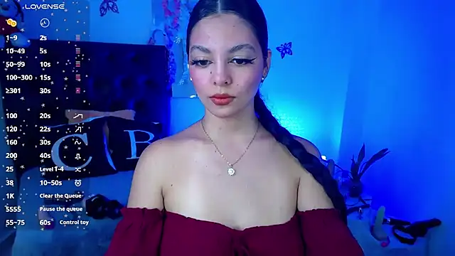 Snapshot of susan_smith18 chatting on January 24, 7:18 pm susan smith18 online show from January 24, 7:18 pm