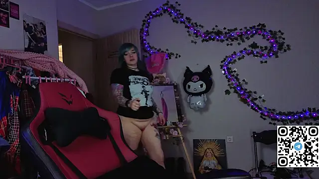 Silvia Santorskii online show from April 18, 7:45 am