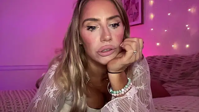 Fitnessbabe69 online show from November 10, 9:19 am